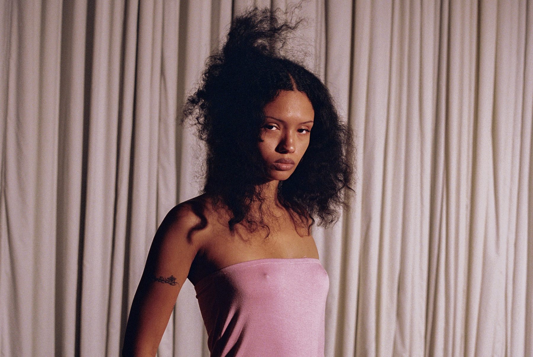 Bruta campaign | Fuoco, cover portrait, curtain backdrop